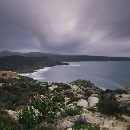 La Vecchia Dimora Bed & Breakfast Marrubiu Bagian luar foto