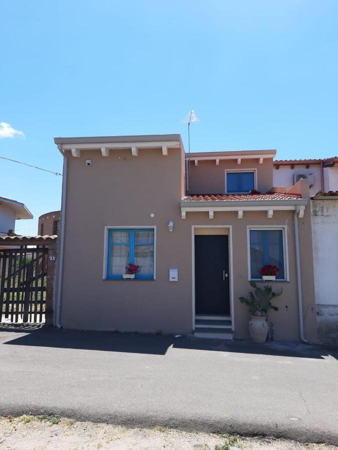 La Vecchia Dimora Bed & Breakfast Marrubiu Bagian luar foto