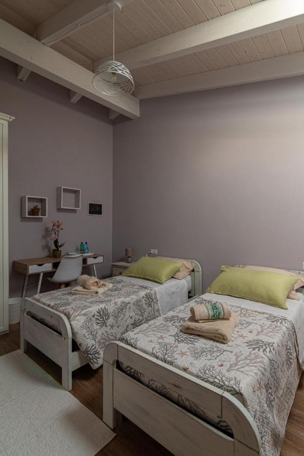 La Vecchia Dimora Bed & Breakfast Marrubiu Bagian luar foto