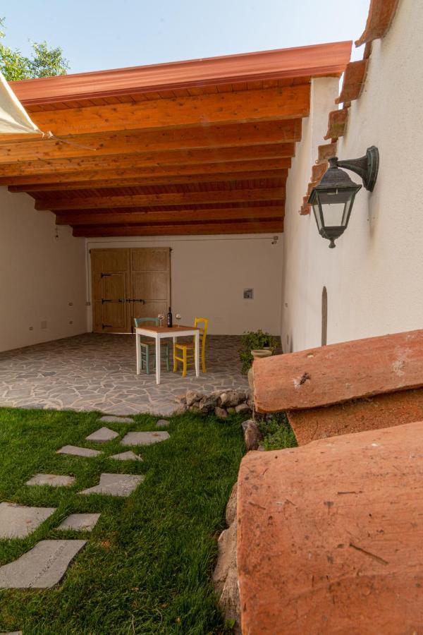 La Vecchia Dimora Bed & Breakfast Marrubiu Bagian luar foto