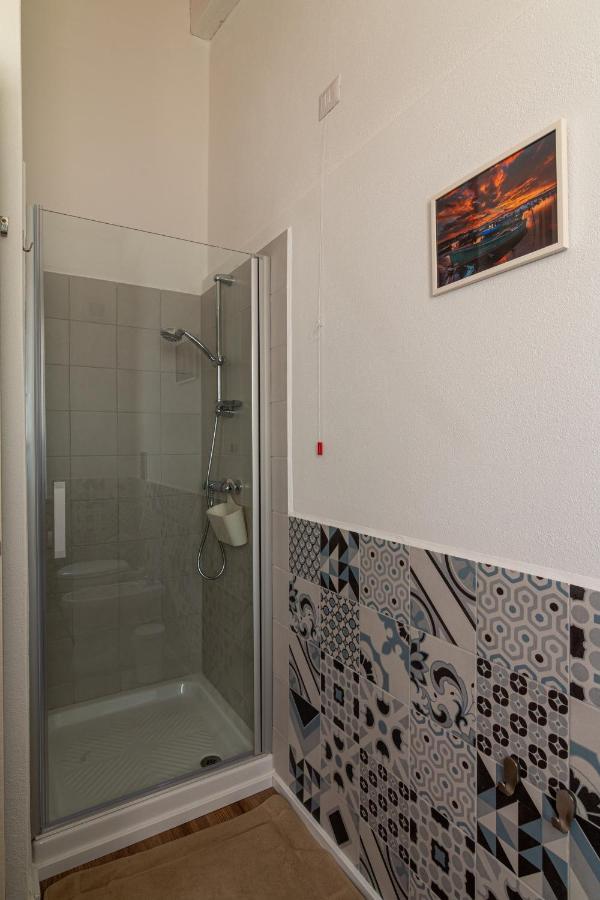 La Vecchia Dimora Bed & Breakfast Marrubiu Bagian luar foto