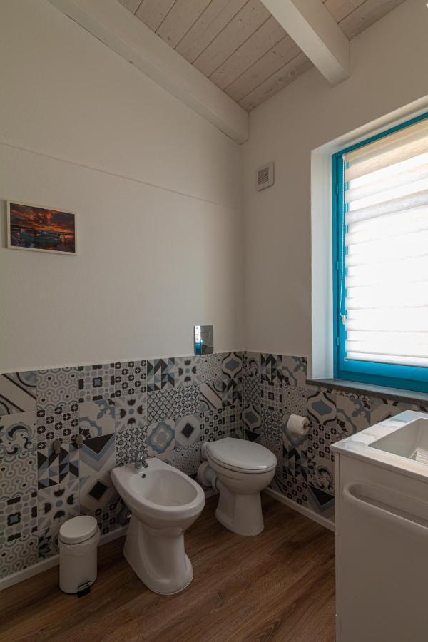 La Vecchia Dimora Bed & Breakfast Marrubiu Bagian luar foto