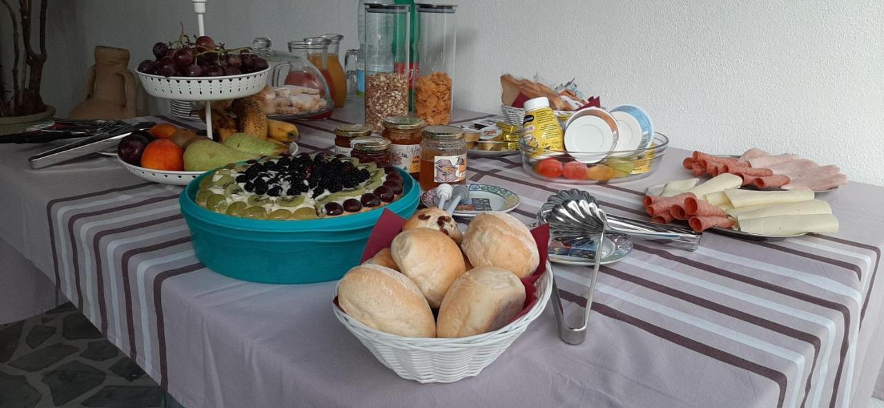 La Vecchia Dimora Bed & Breakfast Marrubiu Bagian luar foto