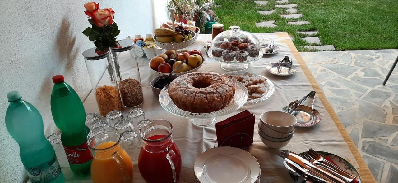 La Vecchia Dimora Bed & Breakfast Marrubiu Bagian luar foto